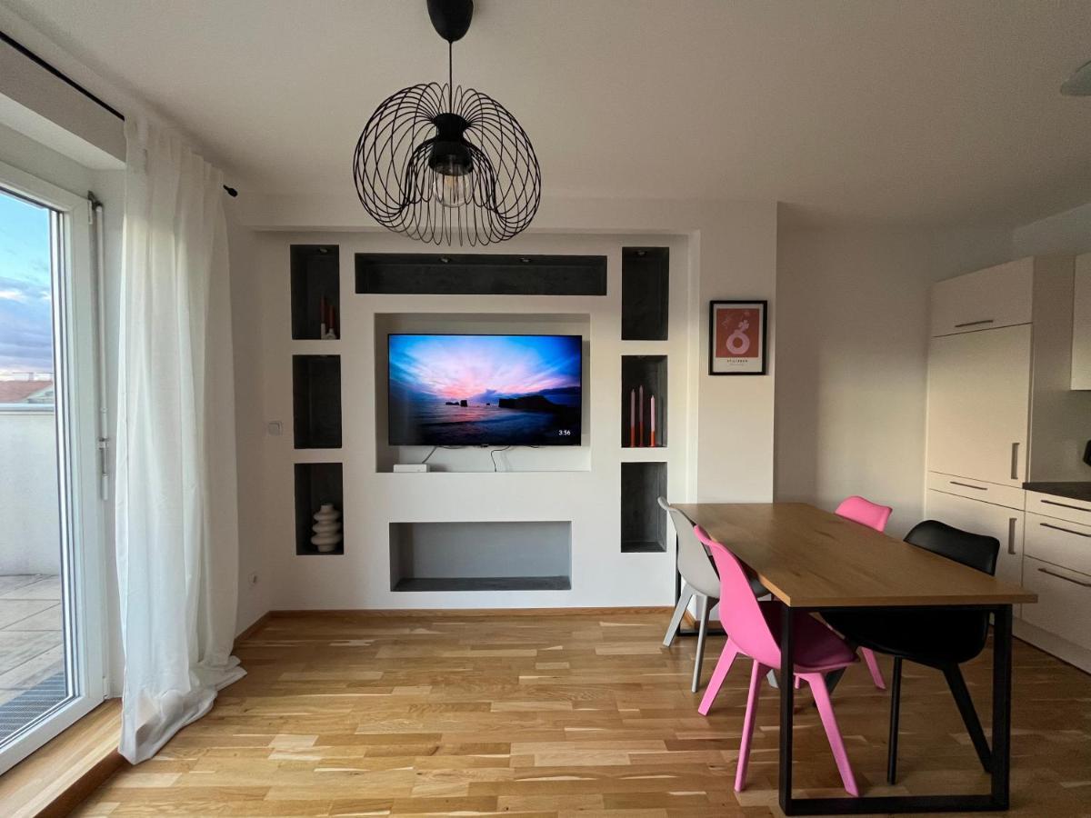 Penthouse Near Central Station With Free Parking Βιέννη Εξωτερικό φωτογραφία